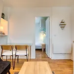 On Room Last Floor - Batignolles