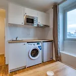 On Room Last Floor - Batignolles