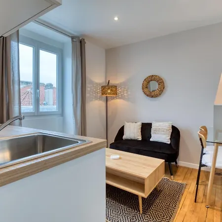 Apartment On Last Floor - Batignolles *