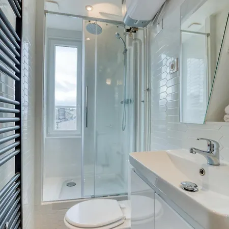 On Last Floor - Batignolles Paris